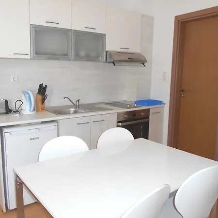 Sunny Day 6 - Menada Apartment