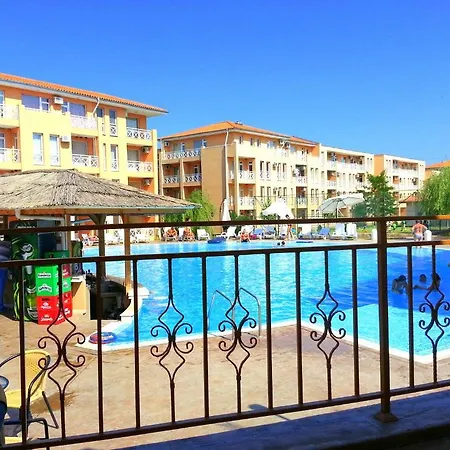 Sunny Day 6 - Menada Apartment *